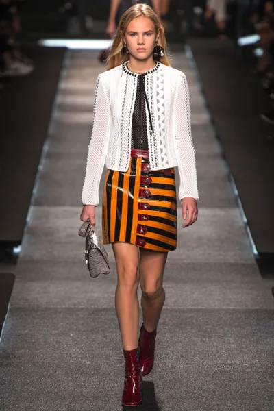Look 6